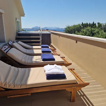 Residenza Capriccioli Aparthotel 3*