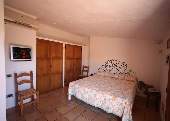 Aparthotel Residenza Capriccioli 3*