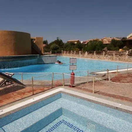 卡普里乔利公寓